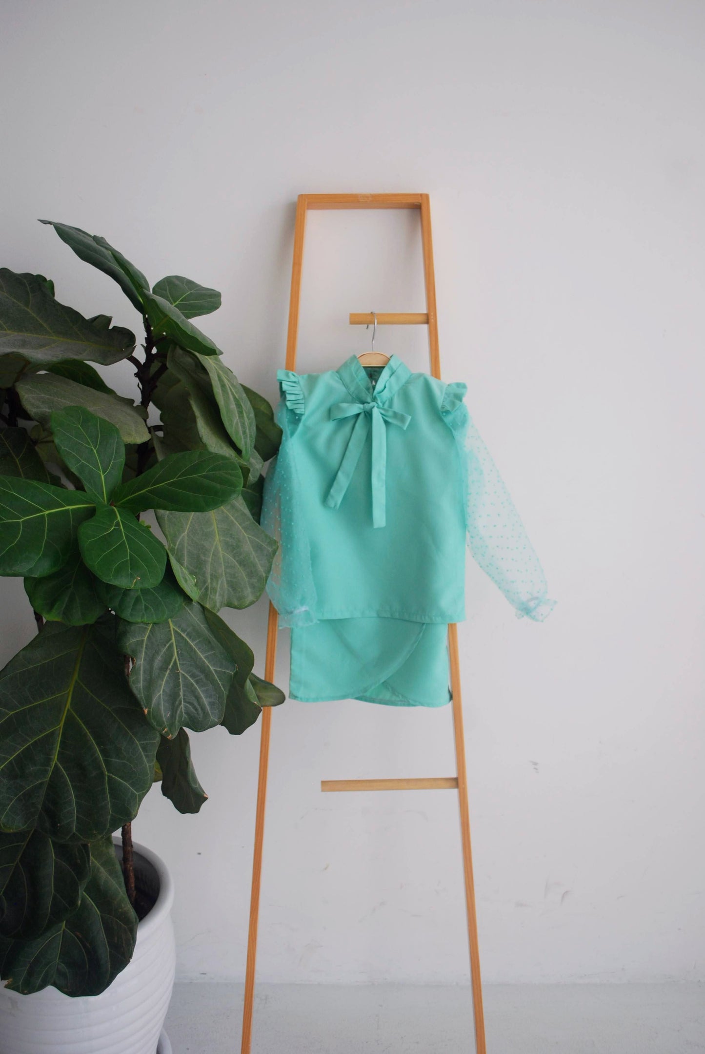 (PRE-ORDER) Minty Fresh Kurung Modern