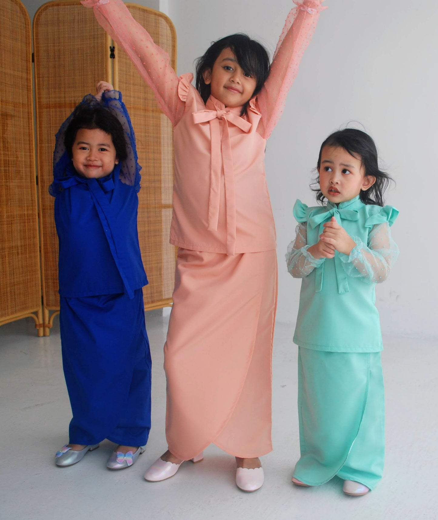 (PRE-ORDER) Peach Fuzz Kurung Modern